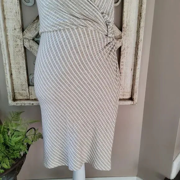 Bailey 44 Women's Sleeveless Faux Wrap Surplice Tiva Mini Dress in Linen & White - Picture 5 of 15